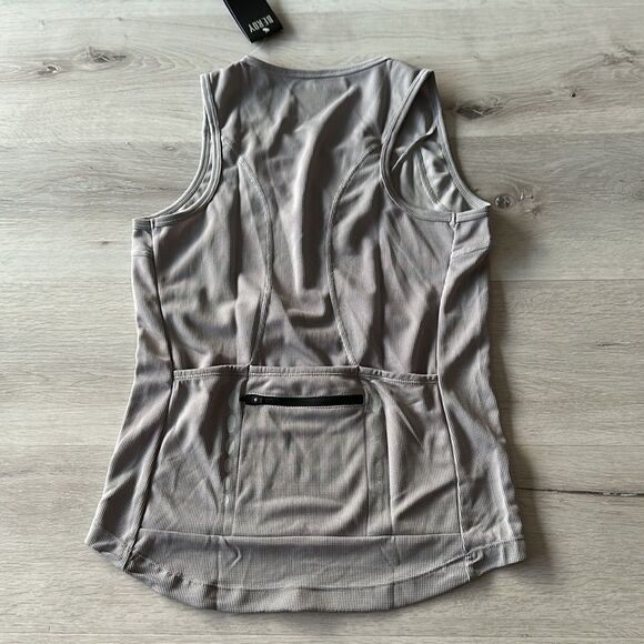 Beroy Racerback Cycling In-Outdoor Bike Tank Tops w/Pockets Grey M NWT - Picture 6 of 6